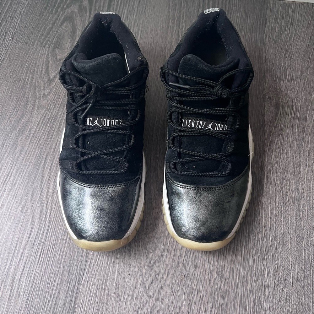 Air Jordan 11 Retro Low Barons